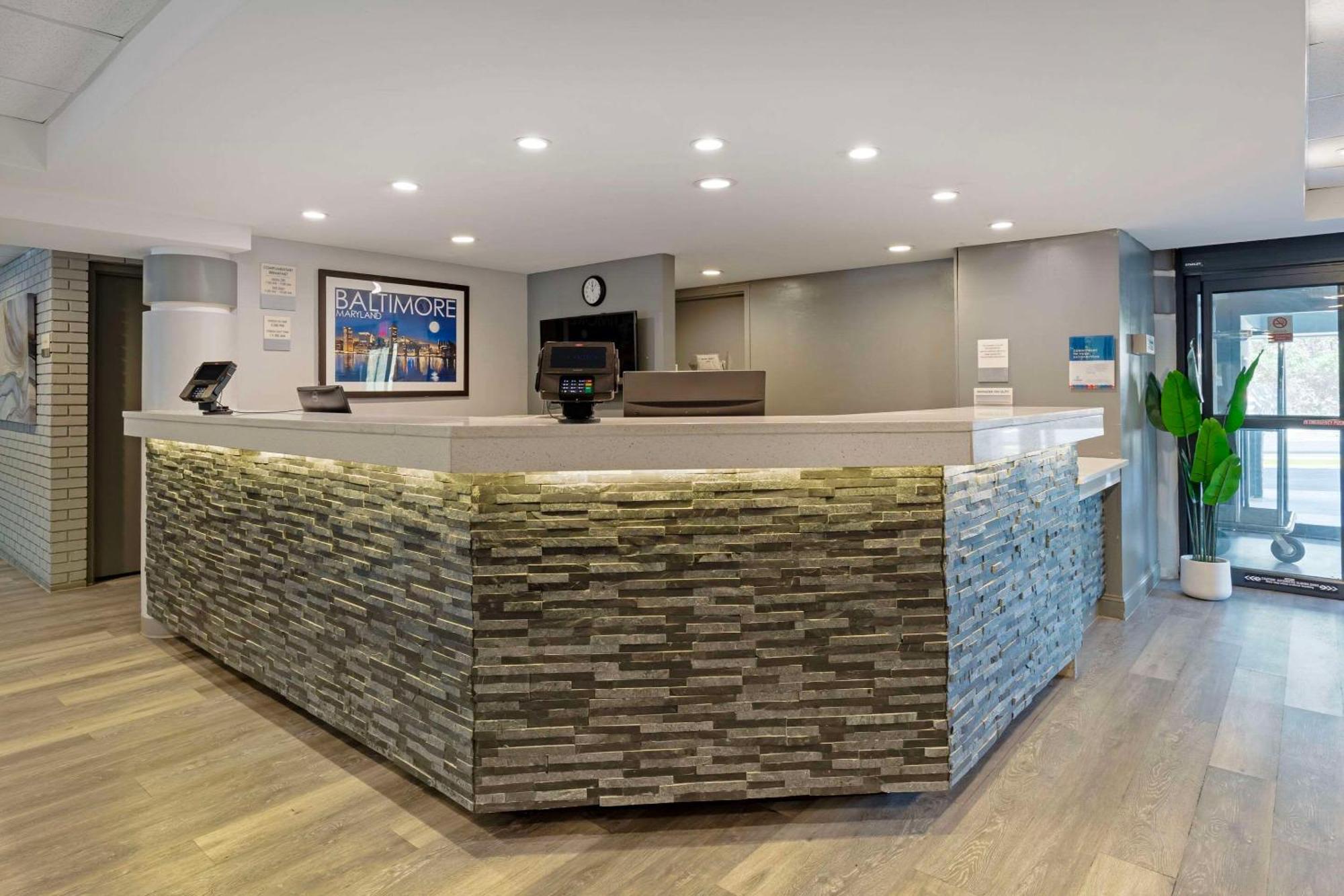 Clarion Hotel & Suites BWI Airport North Baltimore Eksteriør bilde