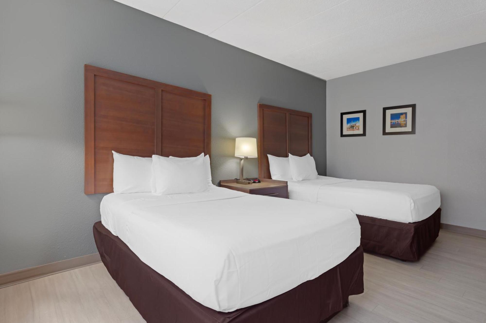 Clarion Hotel & Suites BWI Airport North Baltimore Eksteriør bilde